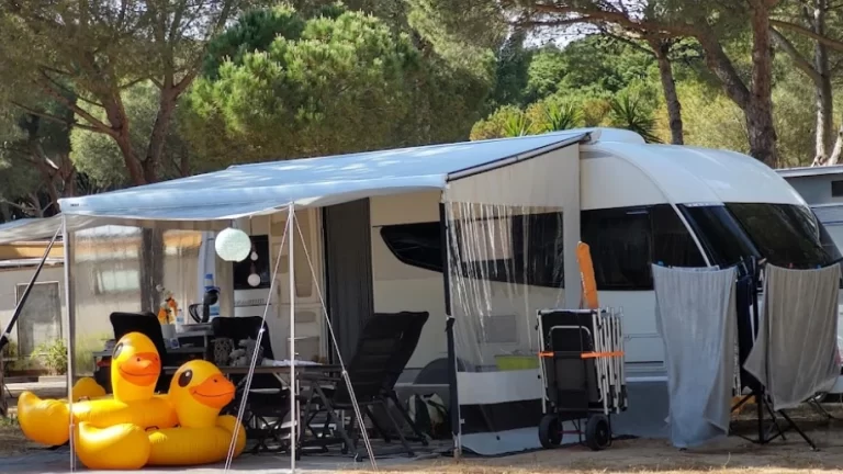 Illa Mateua Càmping Resort